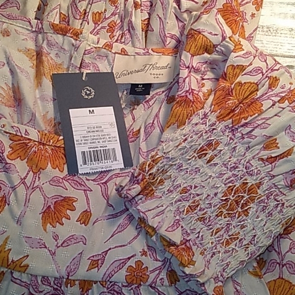 Universal Thread medium new shirt 👕 - Picture 4 of 4